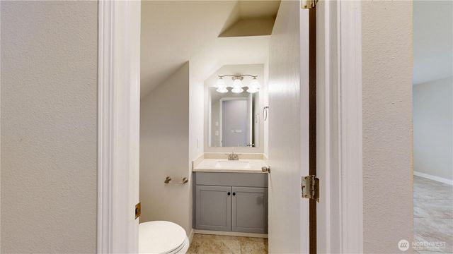 4124 Kapalea Way SE, Lacey, WA 98503