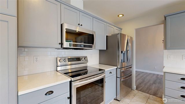 4124 Kapalea Way SE, Lacey, WA 98503