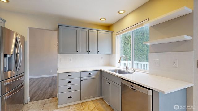 4124 Kapalea Way SE, Lacey, WA 98503