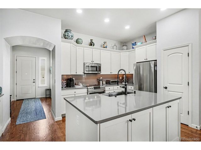 1409 Armstrong Dr, Longmont, CO 80504