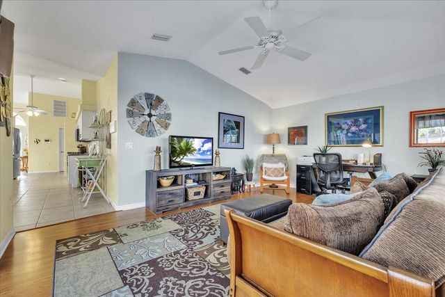 18694 MACGILL AVENUE, Port Charlotte, FL 33948