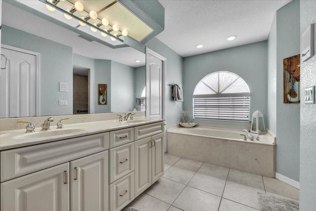 18694 MACGILL AVENUE, Port Charlotte, FL 33948