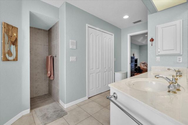 18694 MACGILL AVENUE, Port Charlotte, FL 33948