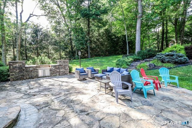 4 Mia Bella Drive, New Milford, CT 06776