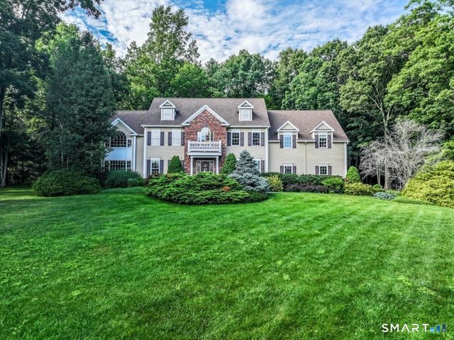 4 Mia Bella Drive, New Milford, CT 06776
