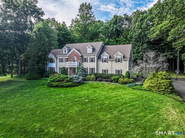 4 Mia Bella Drive, New Milford, CT 06776