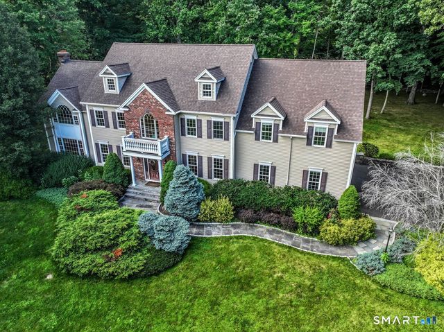 4 Mia Bella Drive, New Milford, CT 06776