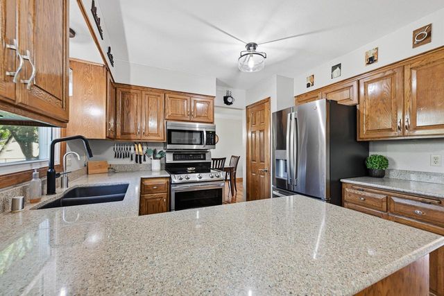 S70W22370 Sonoma WAY, Big Bend, WI 53103