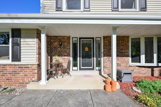 S70W22370 Sonoma WAY, Big Bend, WI 53103