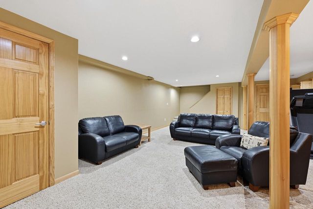 S70W22370 Sonoma WAY, Big Bend, WI 53103
