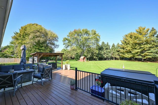 S70W22370 Sonoma WAY, Big Bend, WI 53103
