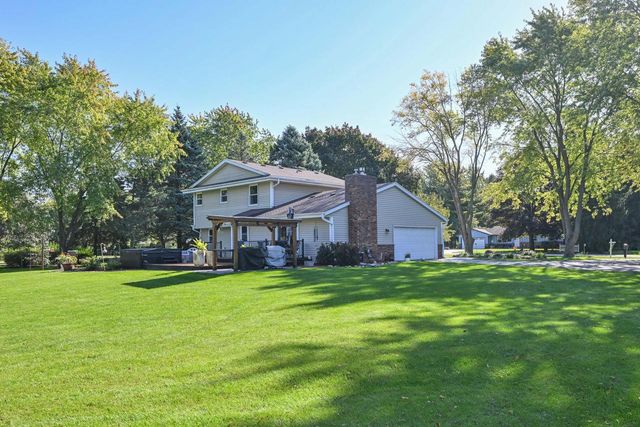 S70W22370 Sonoma WAY, Big Bend, WI 53103