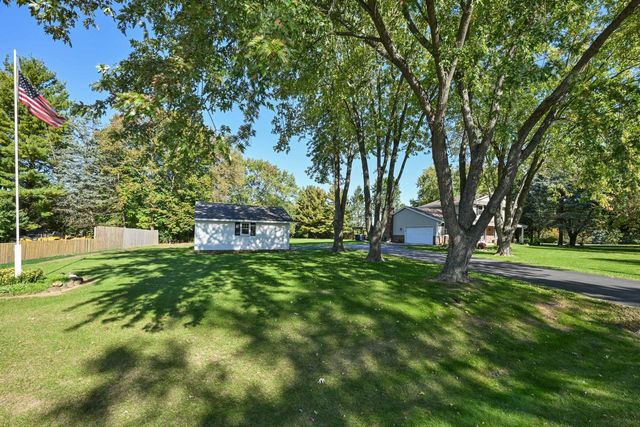 S70W22370 Sonoma WAY, Big Bend, WI 53103