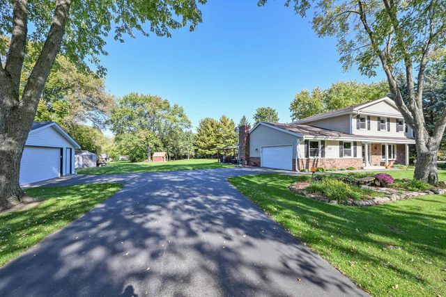 S70W22370 Sonoma WAY, Big Bend, WI 53103