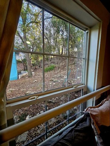 835 Old Ranch Road 12, San Marcos, TX 78666
