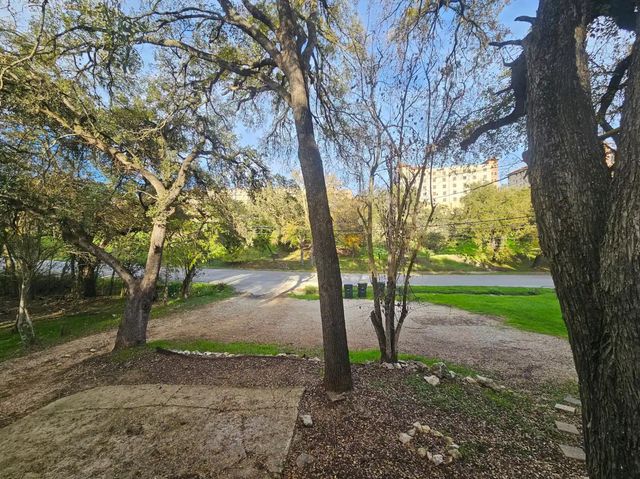 835 Old Ranch Road 12, San Marcos, TX 78666