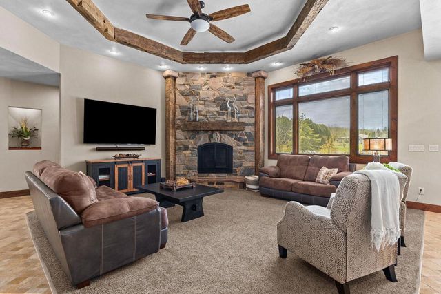 N3281 FEATHER RIDGE DRIVE, Appleton, WI 54913