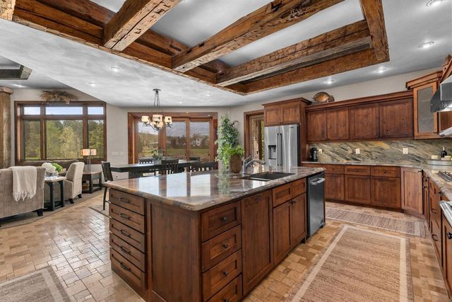 N3281 FEATHER RIDGE DRIVE, Appleton, WI 54913
