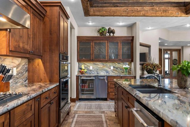 N3281 FEATHER RIDGE DRIVE, Appleton, WI 54913