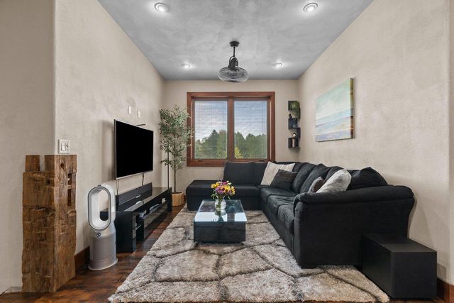 N3281 FEATHER RIDGE DRIVE, Appleton, WI 54913