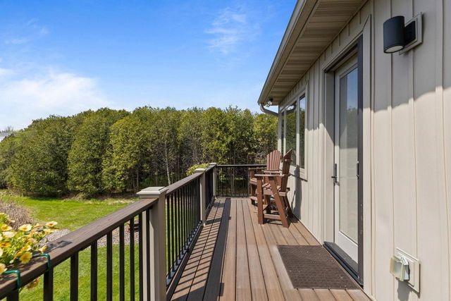 N3281 FEATHER RIDGE DRIVE, Appleton, WI 54913