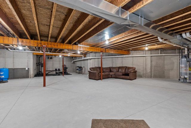 N3281 FEATHER RIDGE DRIVE, Appleton, WI 54913