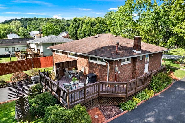 1017 Church St, East Huntingdon, PA 15679