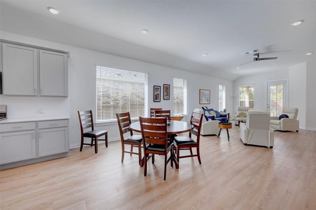 2041 Centerline LN, Georgetown, TX 78628