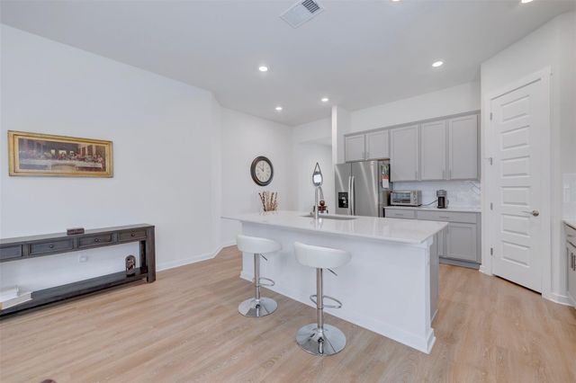 2041 Centerline LN, Georgetown, TX 78628