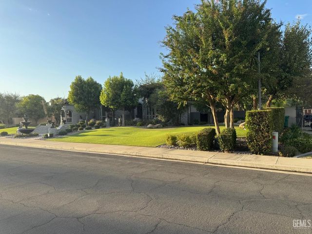 15042 Championship Way, Bakersfield, CA 93314