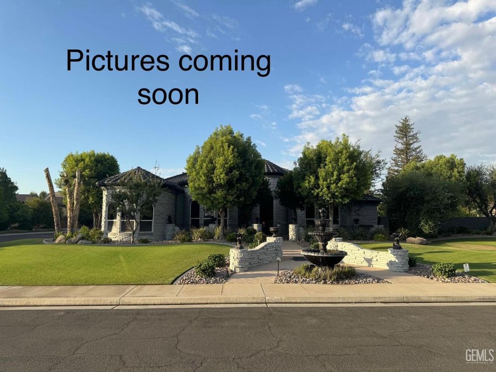 15042 Championship Way, Bakersfield, CA 93314
