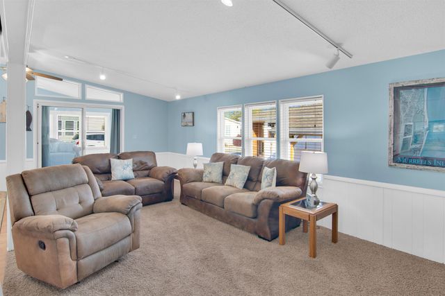 469 Sandpebble Dr., Surfside Beach, SC 29575