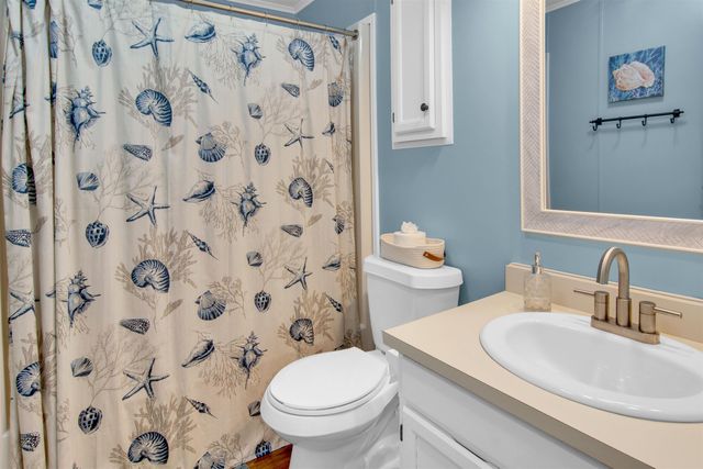 469 Sandpebble Dr., Surfside Beach, SC 29575