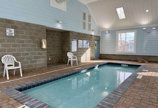 469 Sandpebble Dr., Surfside Beach, SC 29575