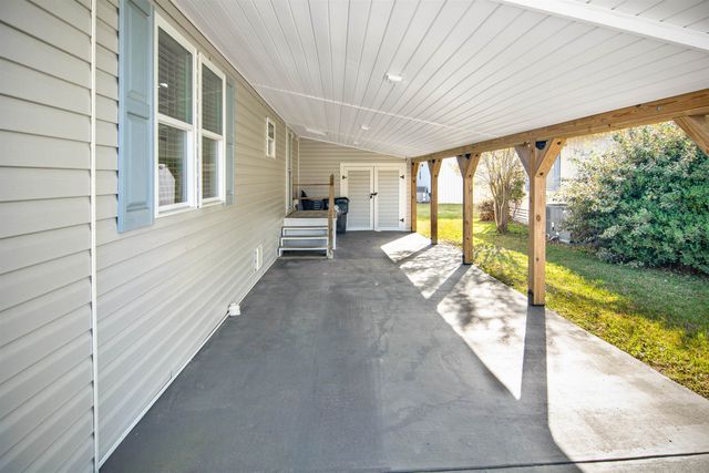 469 Sandpebble Dr., Surfside Beach, SC 29575