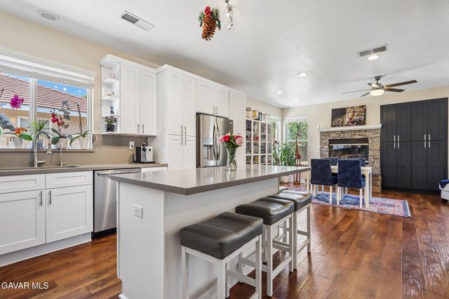 43342 Windrose Lane, Lancaster, CA 93536
