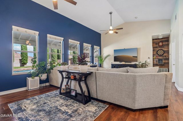 43342 Windrose Lane, Lancaster, CA 93536
