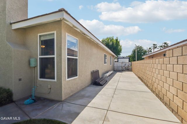 43342 Windrose Lane, Lancaster, CA 93536