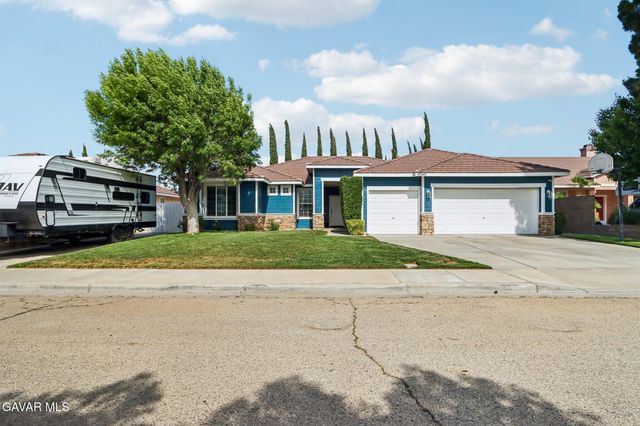 43342 Windrose Lane, Lancaster, CA 93536