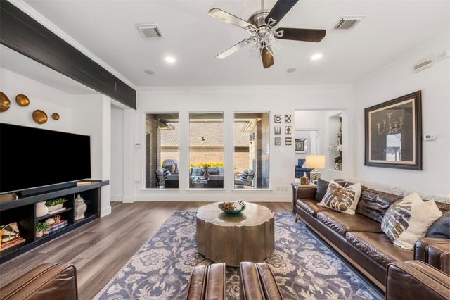 19527 Remington Manor Street, Spring, TX 77379