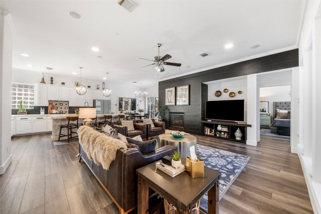 19527 Remington Manor Street, Spring, TX 77379