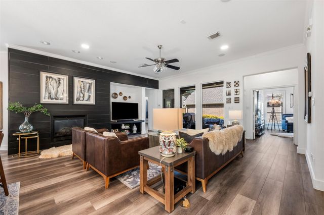 19527 Remington Manor Street, Spring, TX 77379