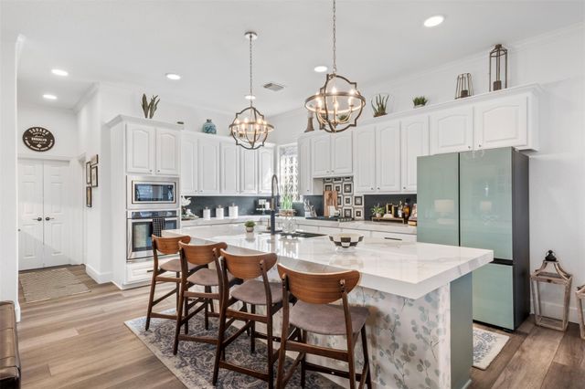 19527 Remington Manor Street, Spring, TX 77379