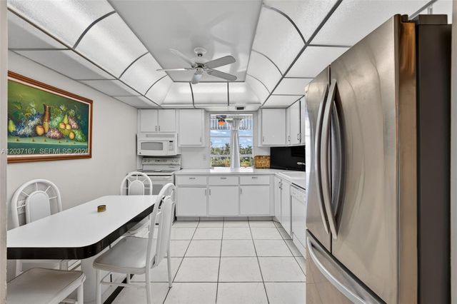 601 Three Islands Blvd 403, Hallandale Beach, FL 33009