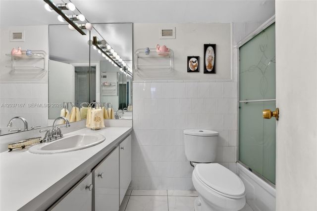 601 Three Islands Blvd 403, Hallandale Beach, FL 33009