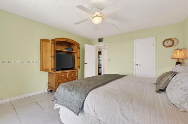 601 Three Islands Blvd 403, Hallandale Beach, FL 33009