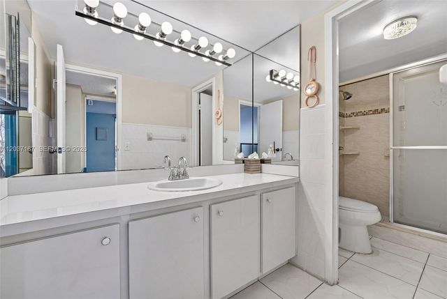 601 Three Islands Blvd 403, Hallandale Beach, FL 33009