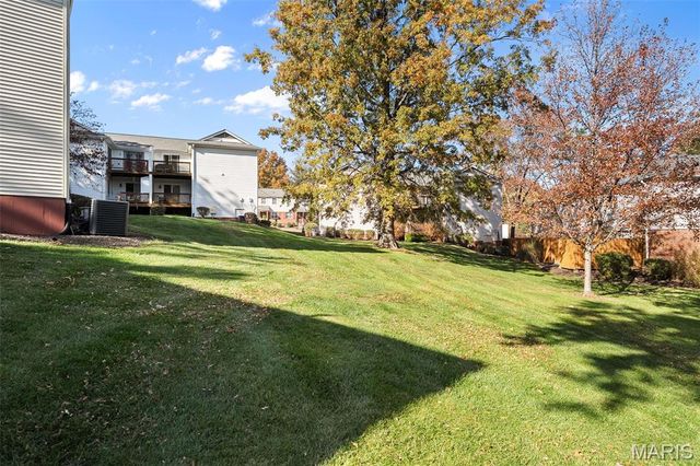 1530 Swallow Drive, Brentwood, MO 63144