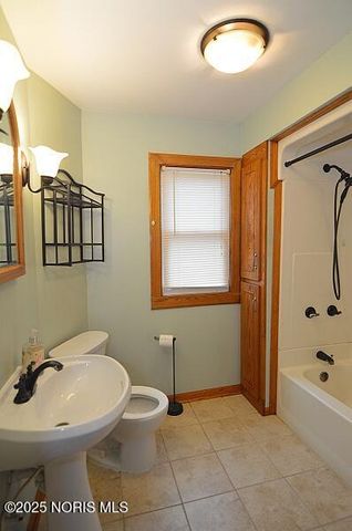 4119 N Haven Avenue, Toledo, OH 43612