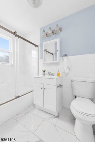 33 Emmet St, Newark City, NJ 07114